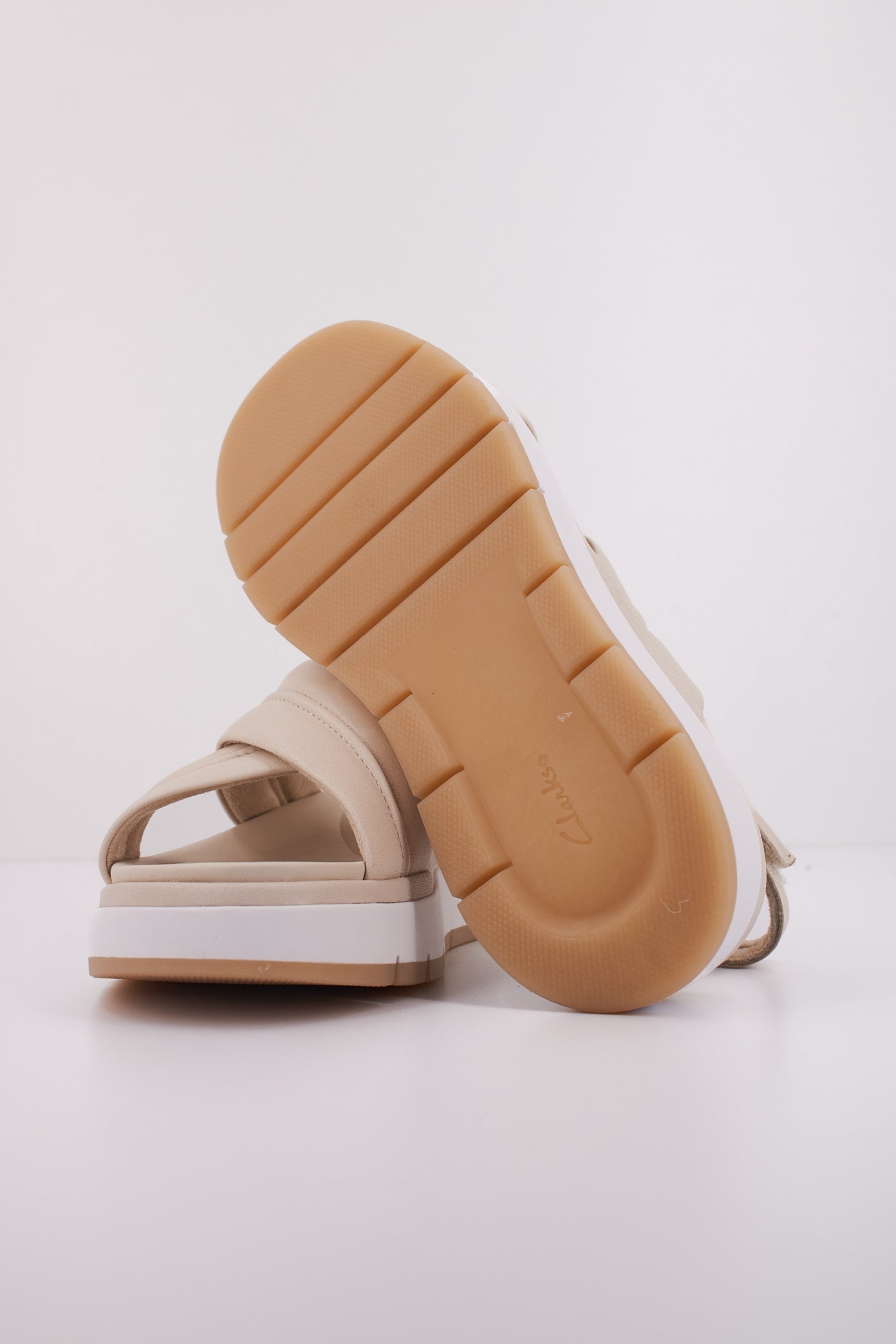 CLARKS C en color BEIS (5)