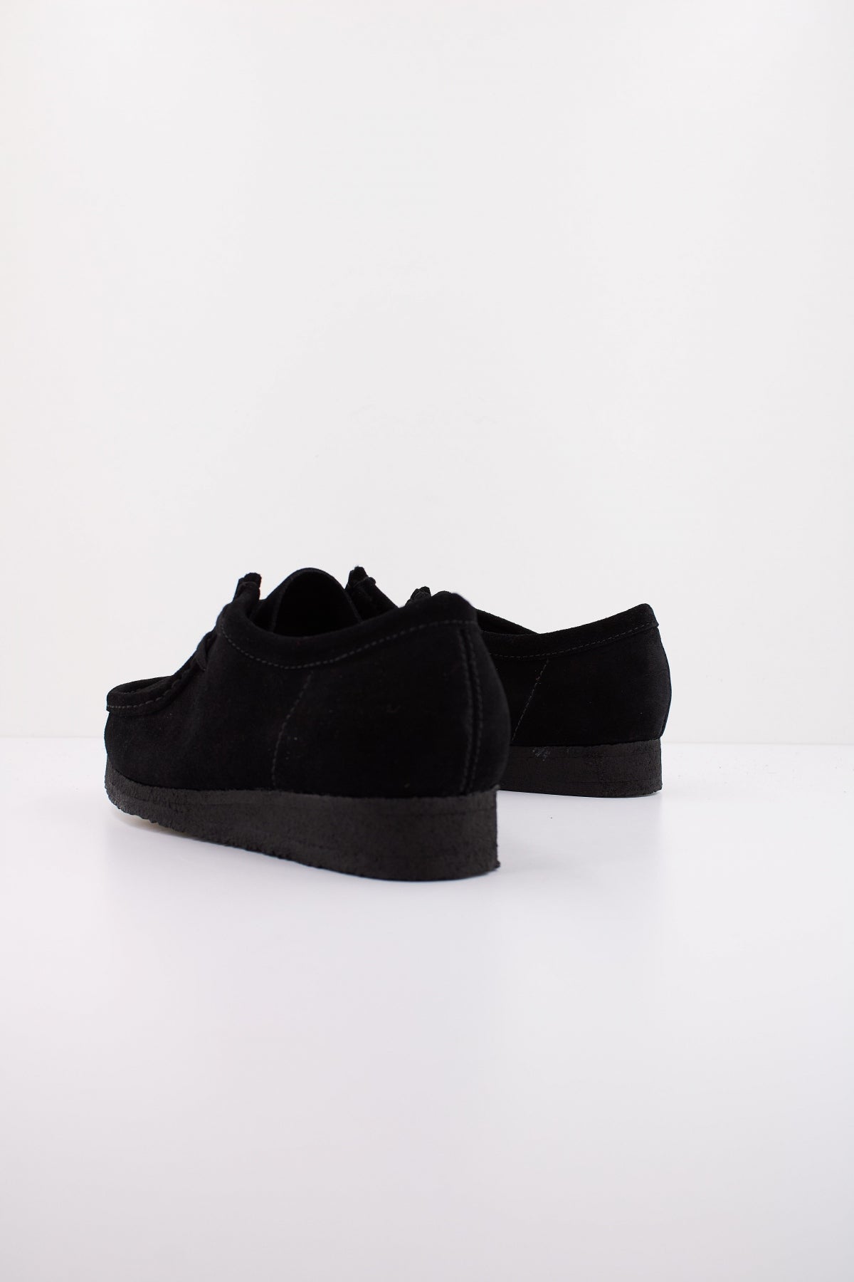 CLARKS WALLABEE en color NEGRO (4)