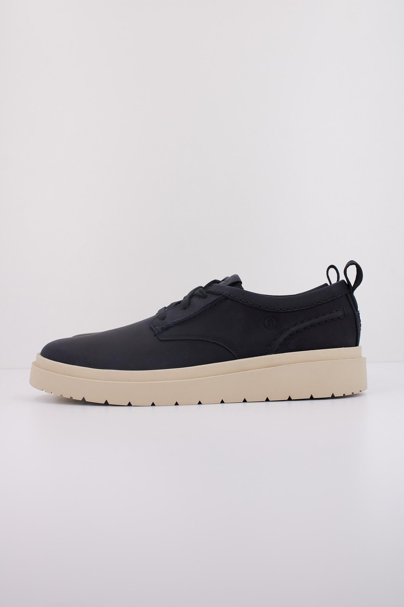 CLARKS POLDEN LACE en color AZUL (1)