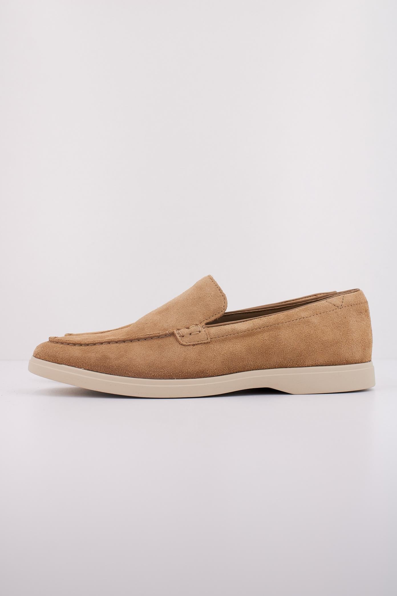 CLARKS TORFORD EASY en color MARRON CLARO (1)