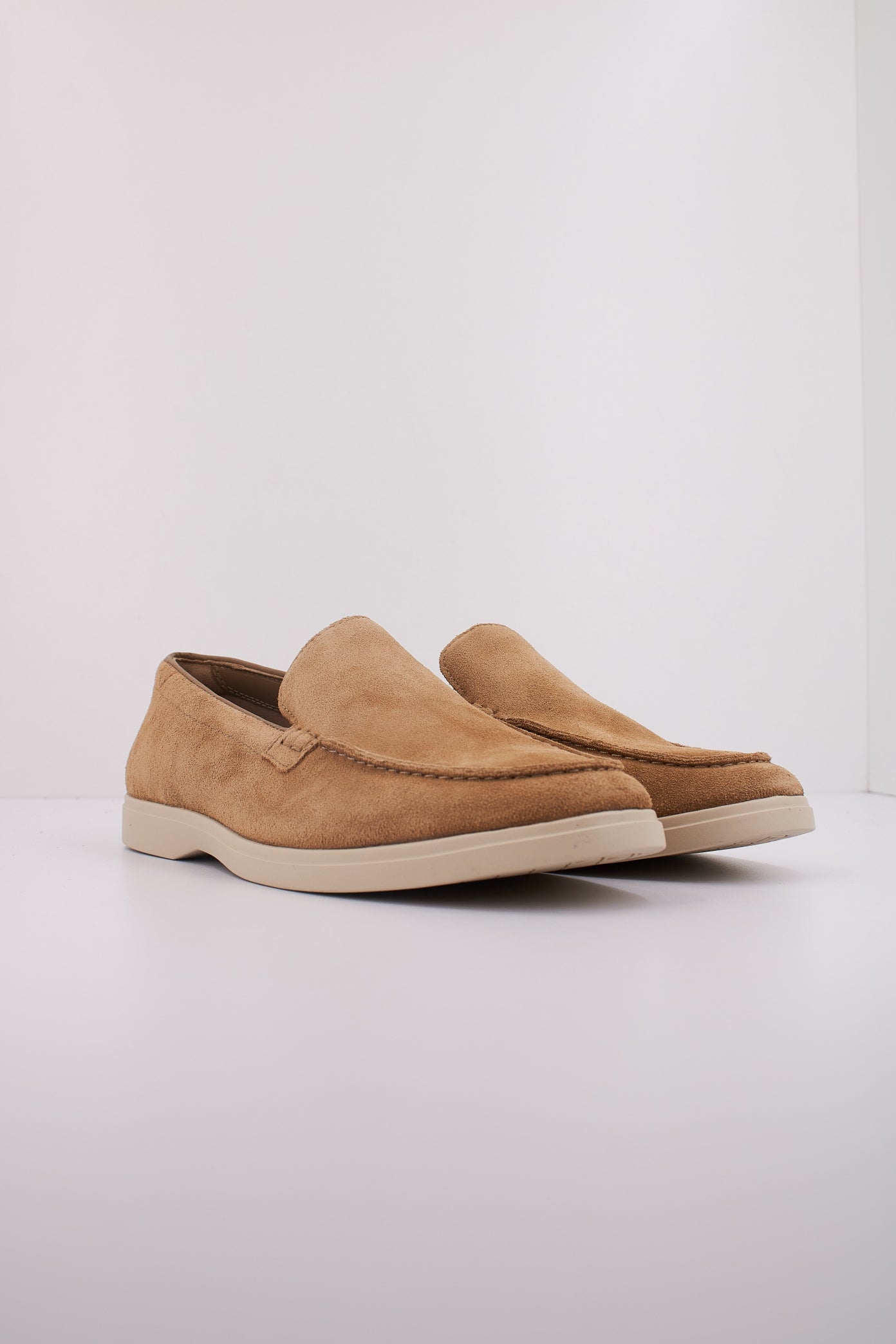 CLARKS TORFORD EASY en color MARRON CLARO (2)