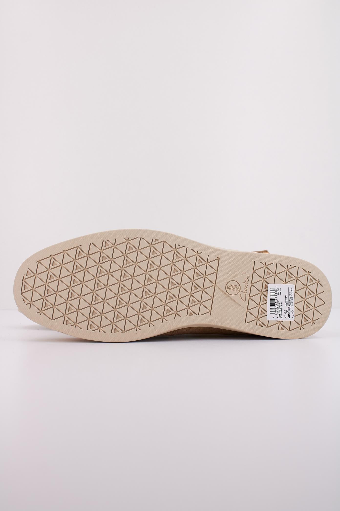 CLARKS TORFORD EASY en color MARRON CLARO (5)