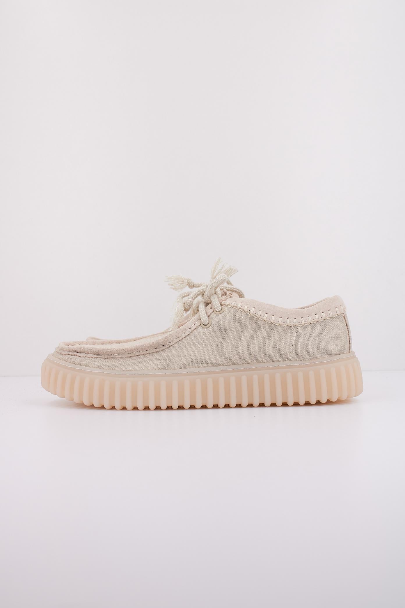 CLARKS TORHILL LO en color BEIS (1)