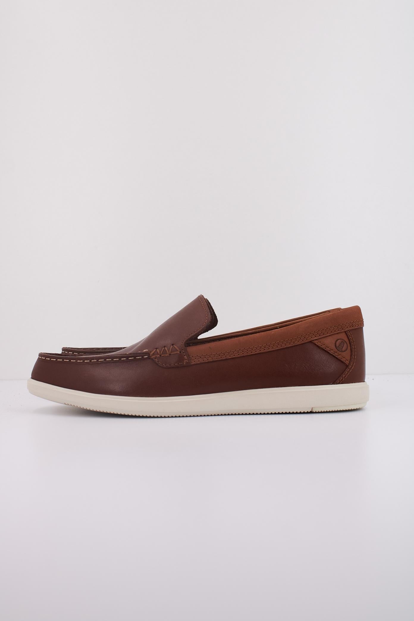 CLARKS BRATTON LOAFER en color MARRON (1)