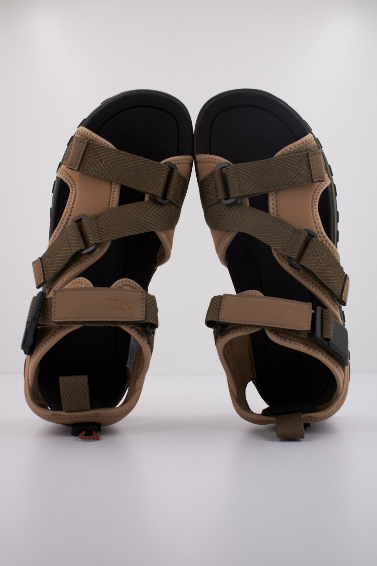 CLARKS ATL TREK TIDE en color VERDE (3)