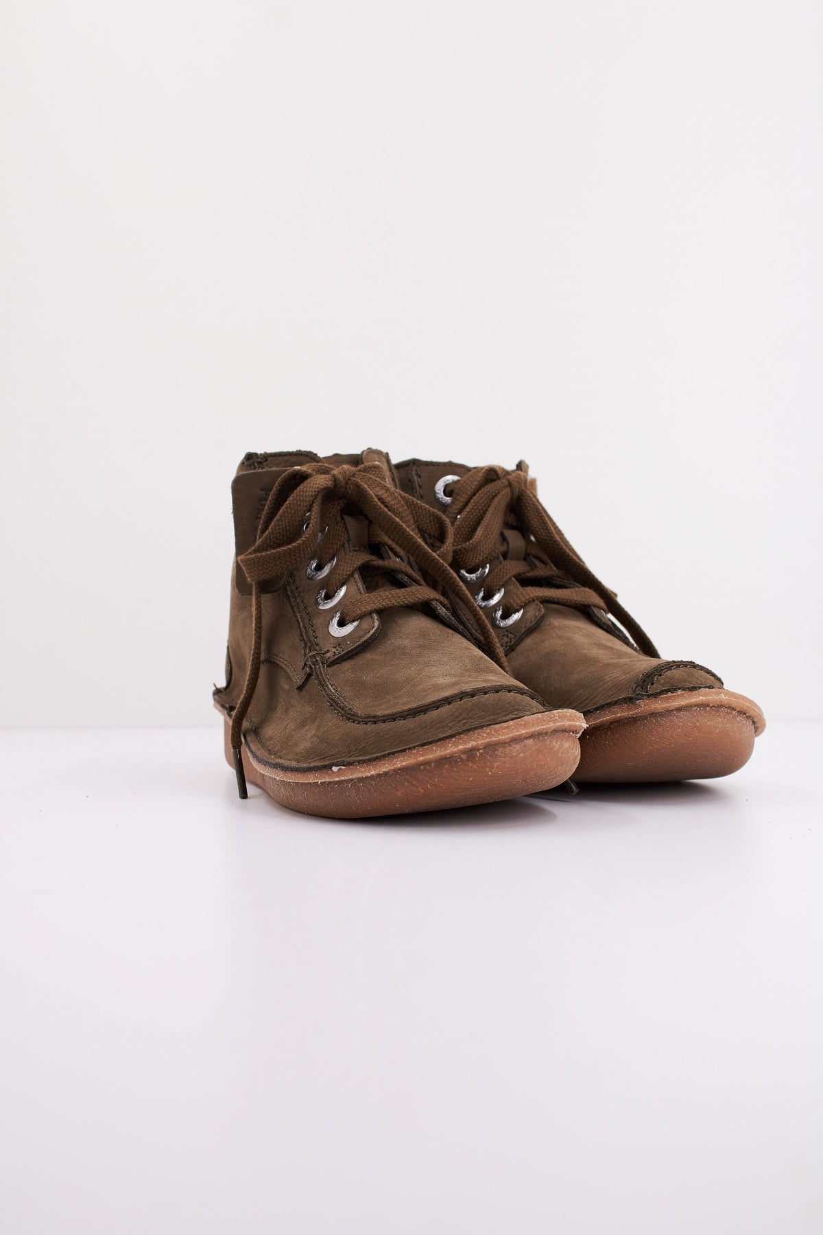 CLARKS FUNNY CEDAR en color VERDE (2)