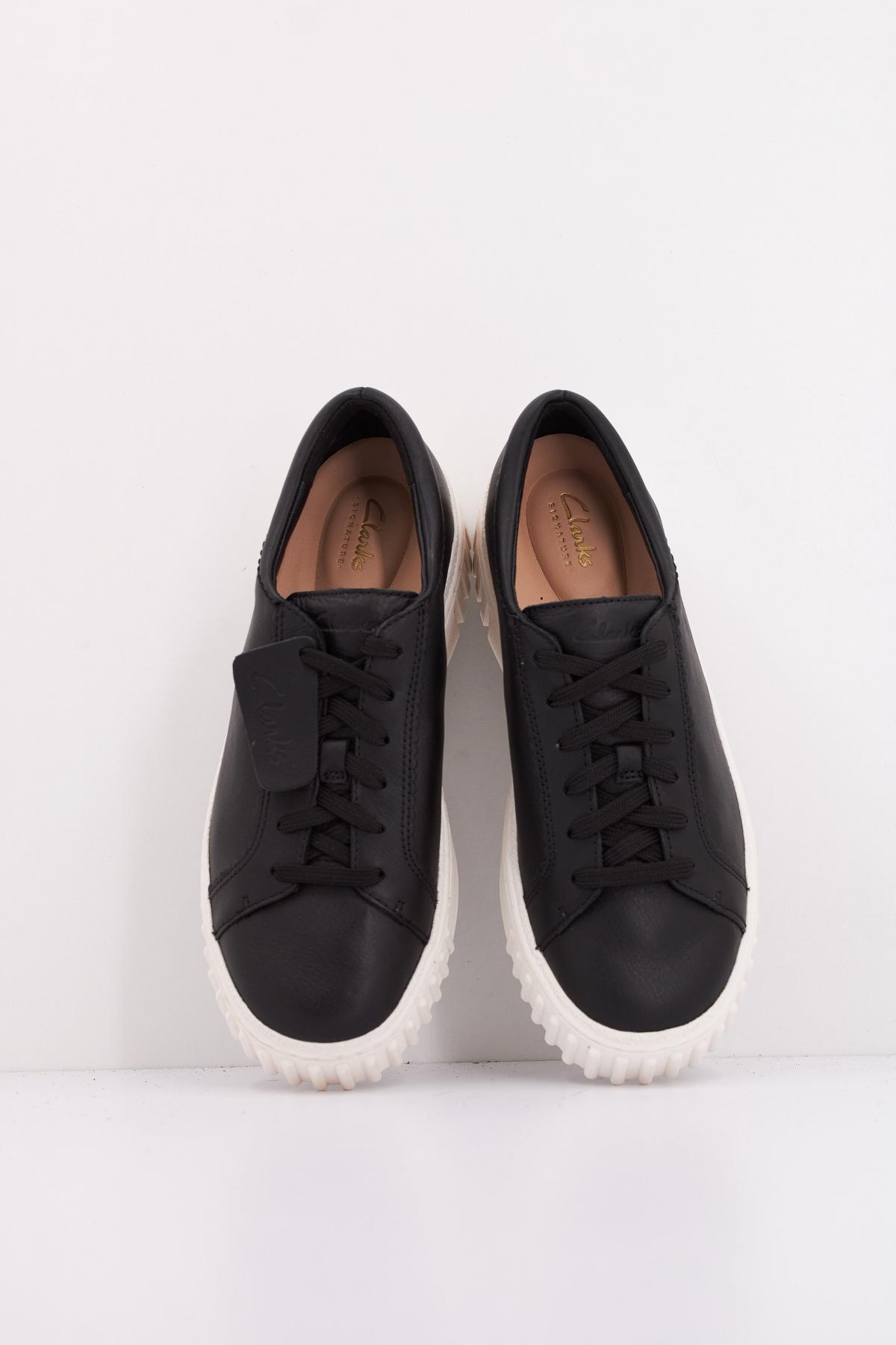 CLARKS MAYHILL WALK en color NEGRO (3)