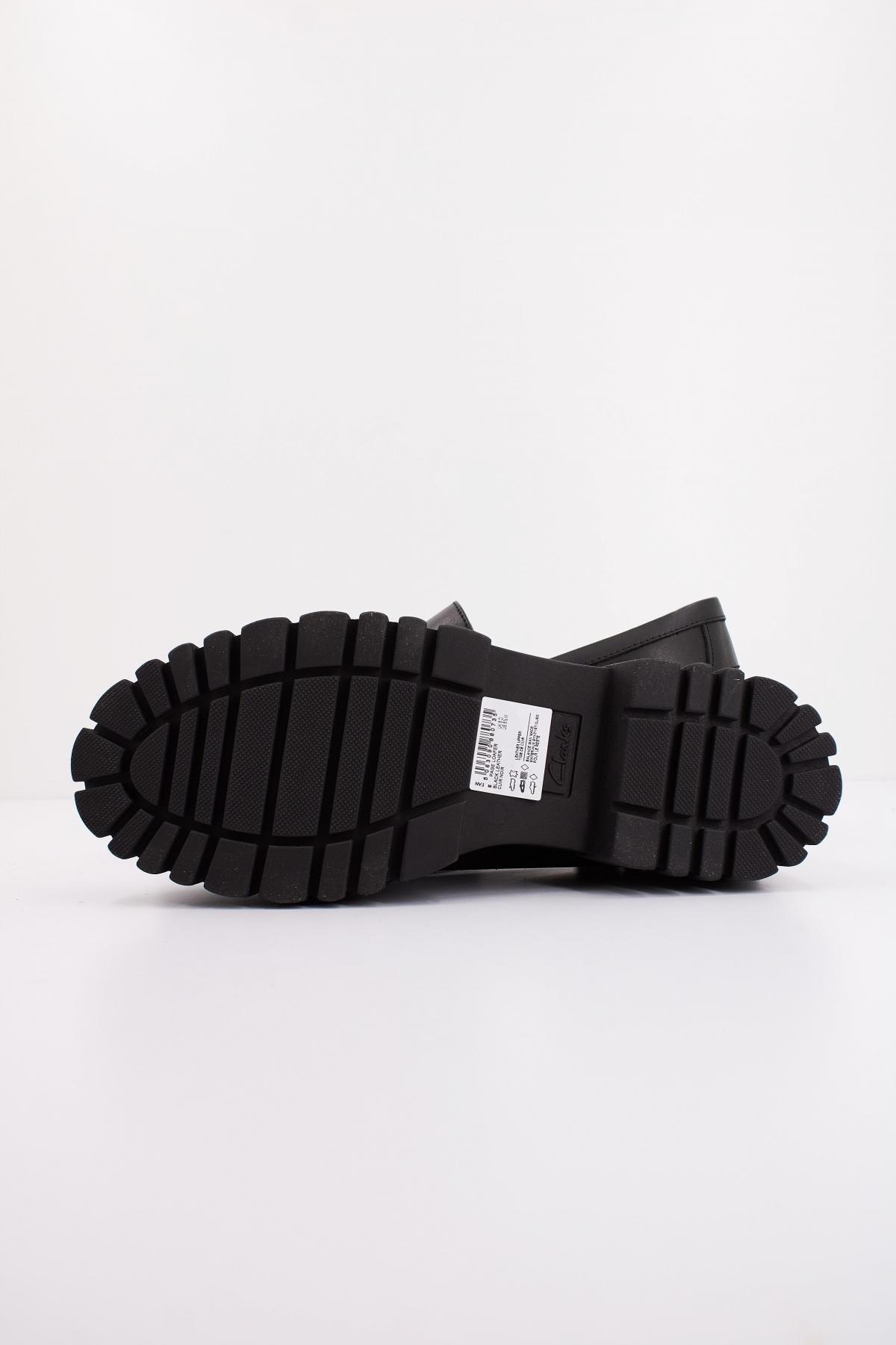 CLARKS PAGE LOAFER LEATHER en color NEGRO (5)