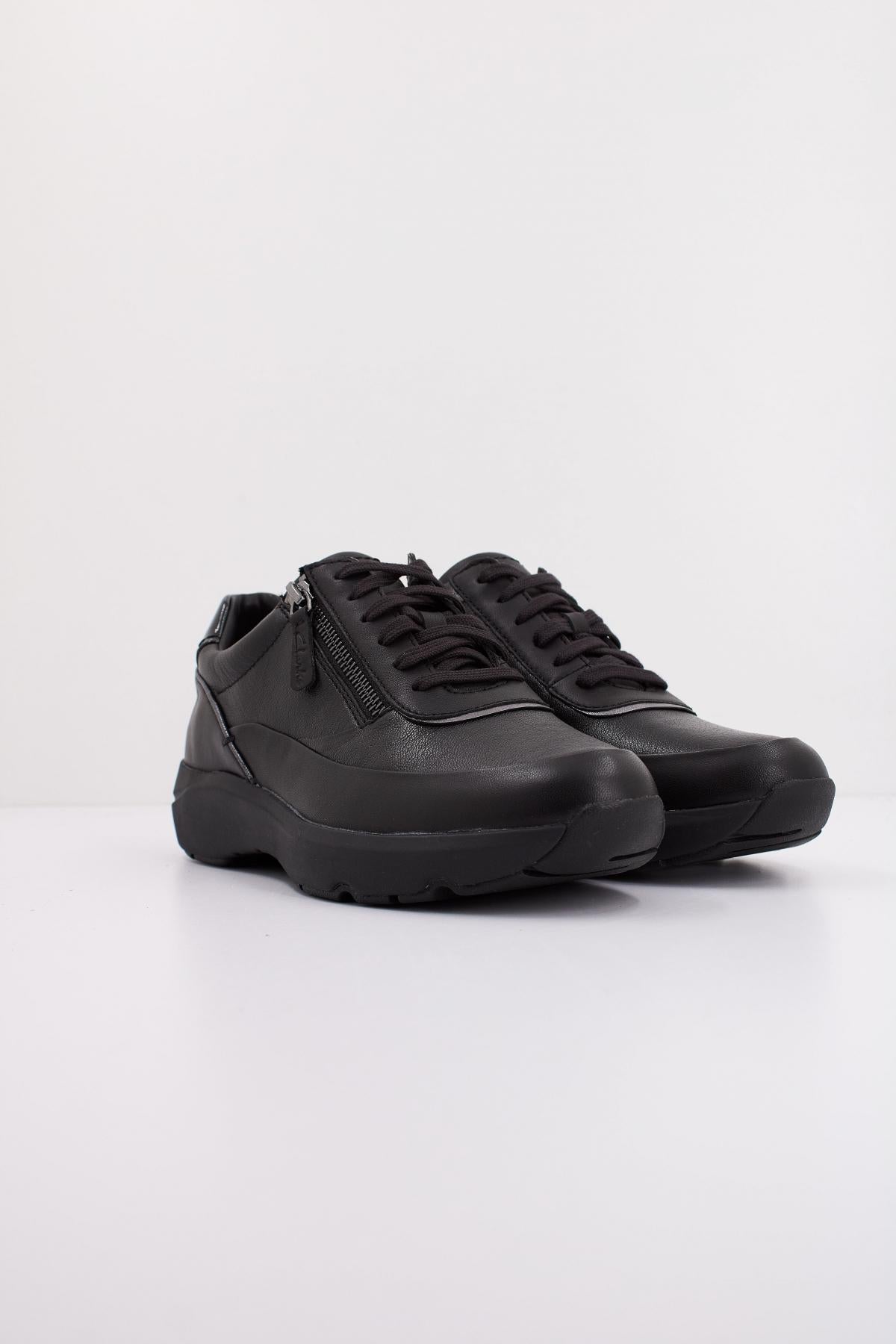 CLARKS TIVOLI ZIP en color NEGRO (2)