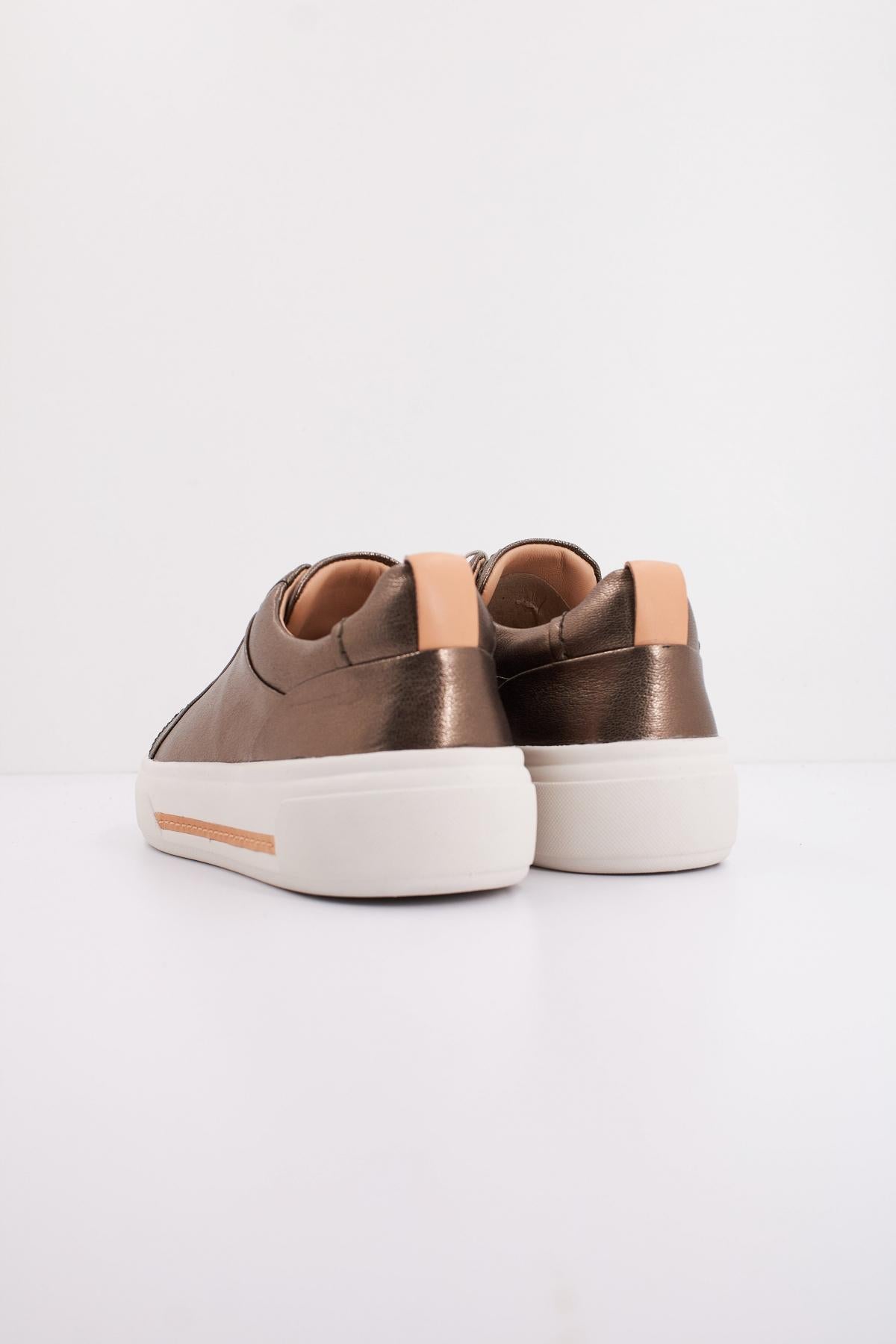 CLARKS HOLLYHOCK WALK en color GRIS (4)