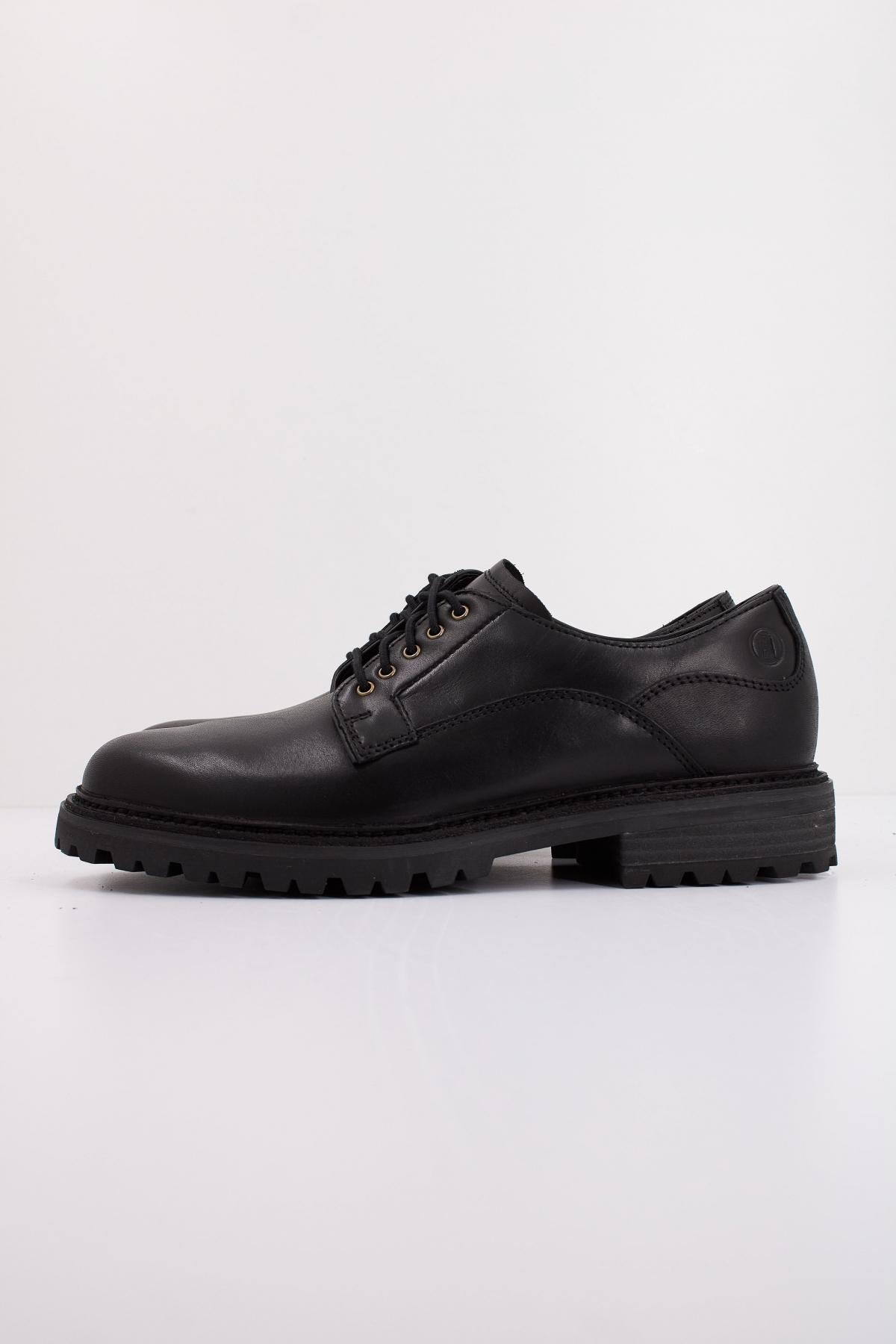 CLARKS RIDGE LO en color NEGRO (1)