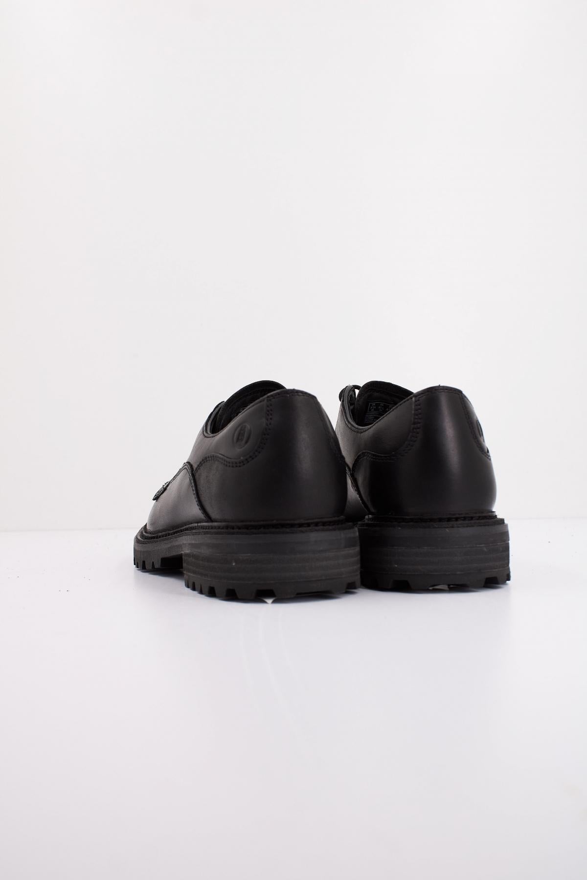CLARKS RIDGE LO en color NEGRO (4)