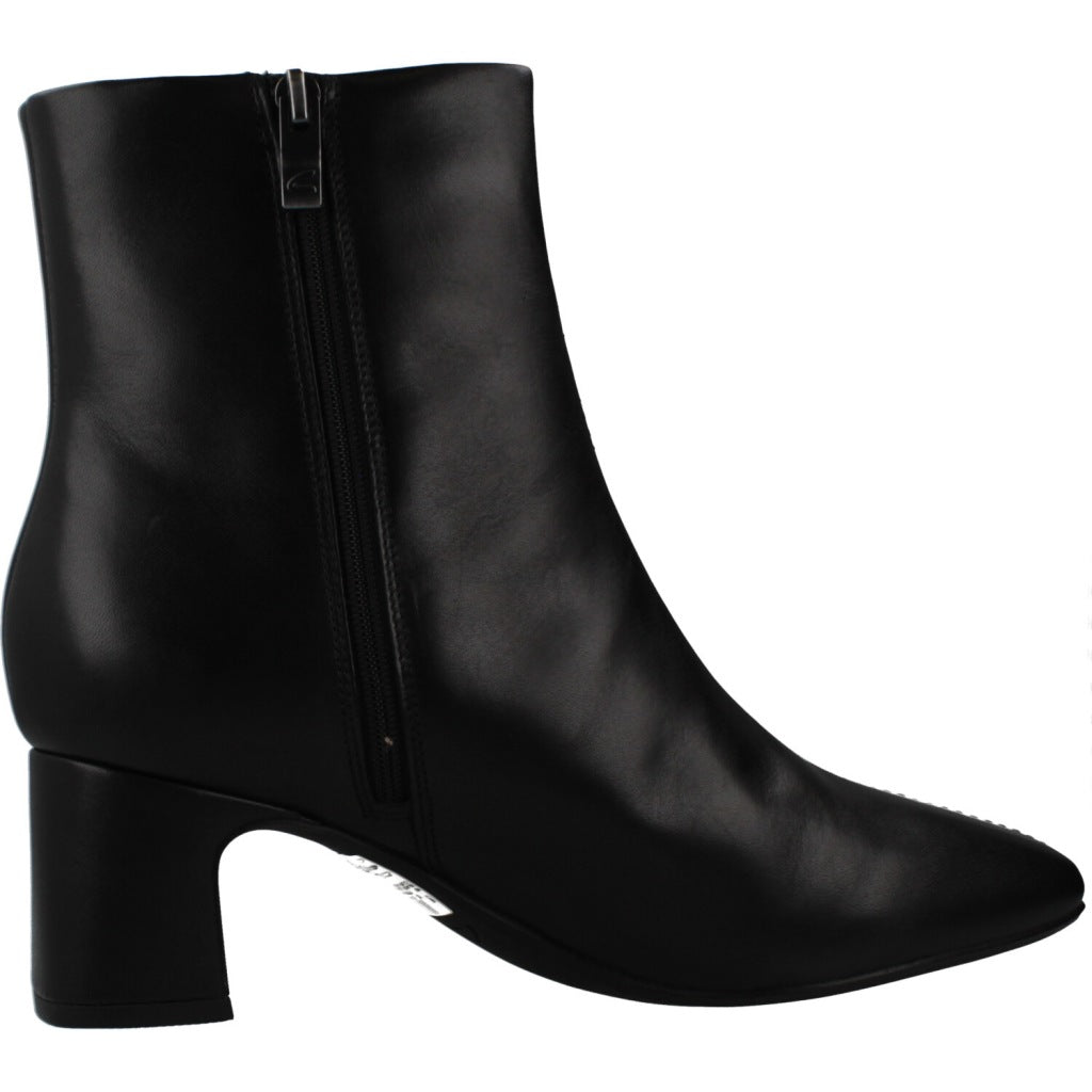 CLARKS FERNIE ZIP en color NEGRO (4)