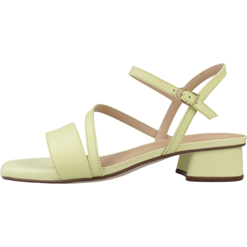 CLARKS C en color AMARILLO (2)