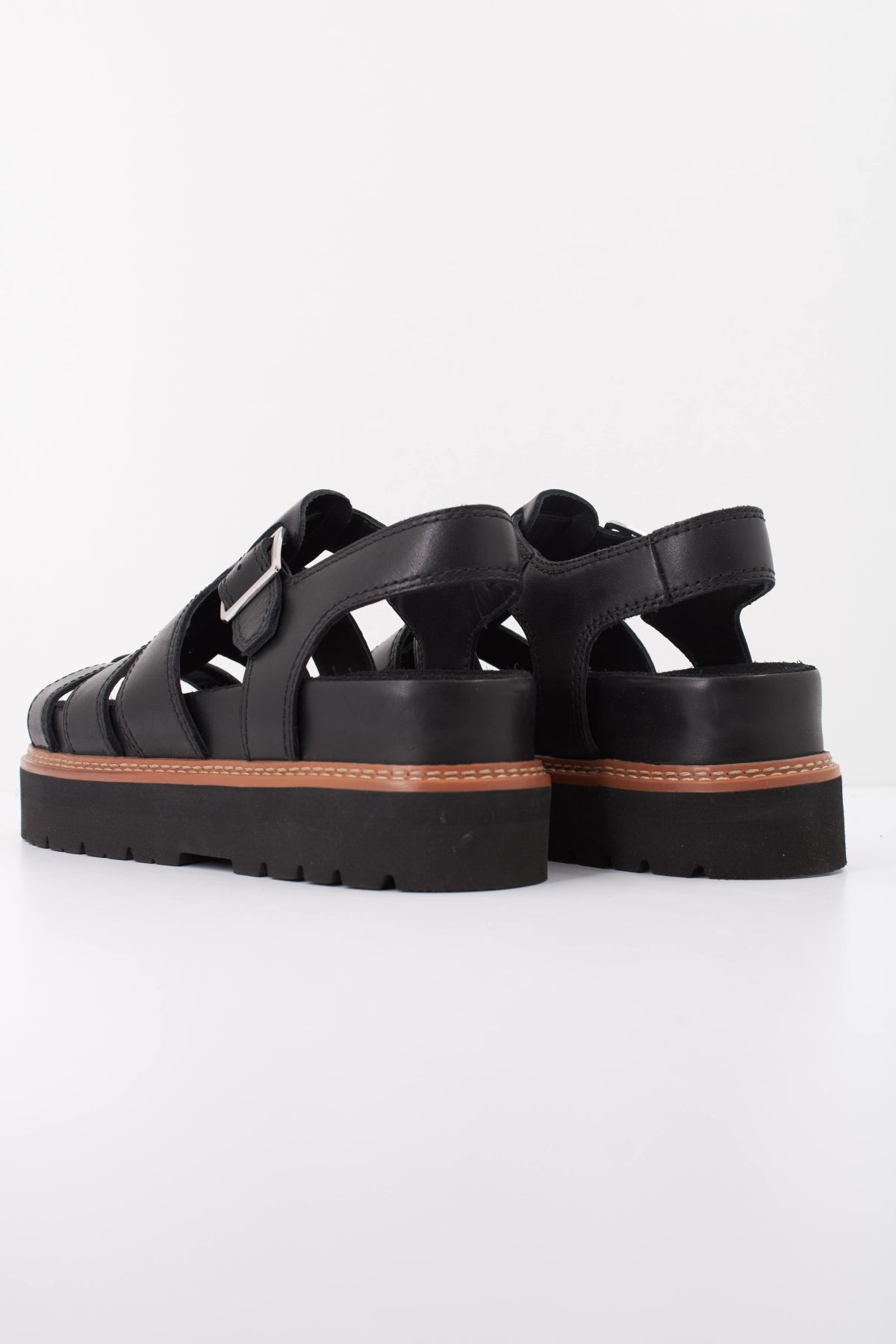 CLARKS ORIANNA TWIST en color NEGRO (4)
