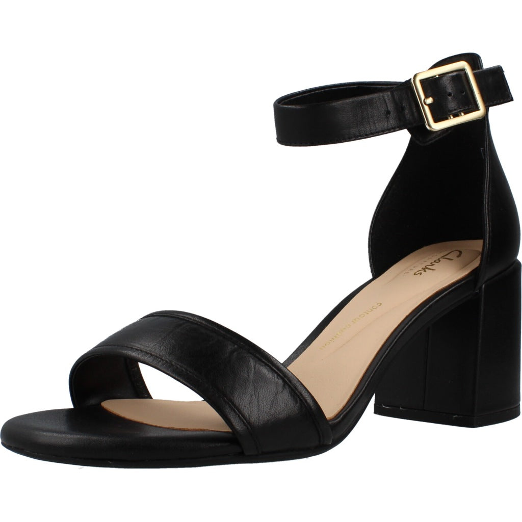 CLARKS EZORIA MAE en color NEGRO (1)