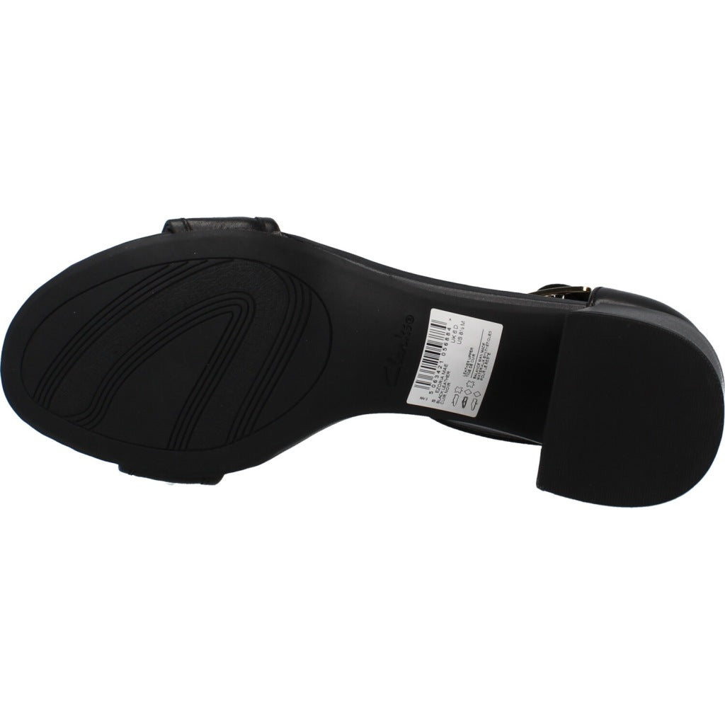 CLARKS EZORIA MAE en color NEGRO (6)
