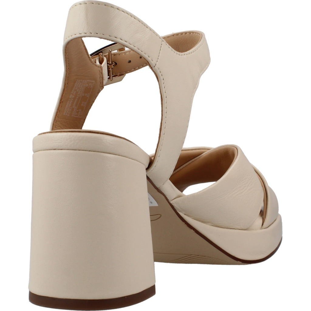 CLARKS C en color NUDE (3)