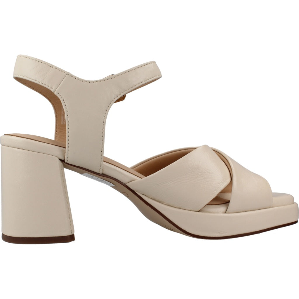 CLARKS C en color NUDE (4)