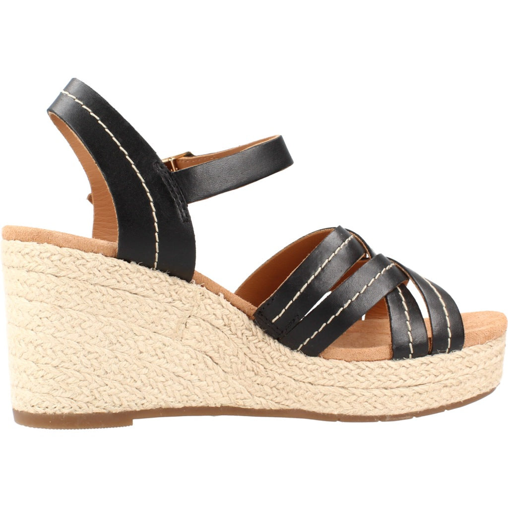 CLARKS SABINA STRAP en color NEGRO (4)