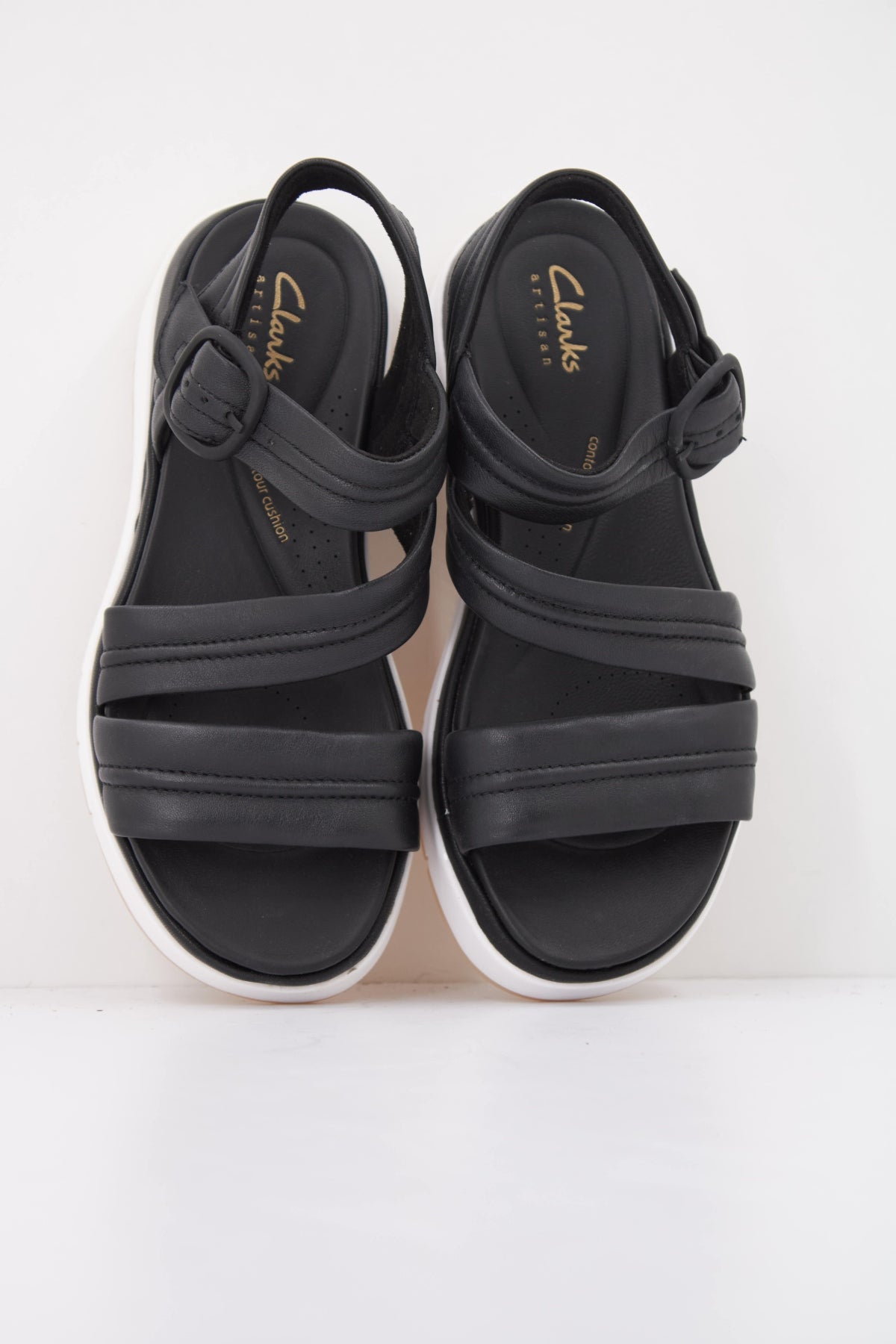 CLARKS TUSCAN STRAP en color NEGRO (3)