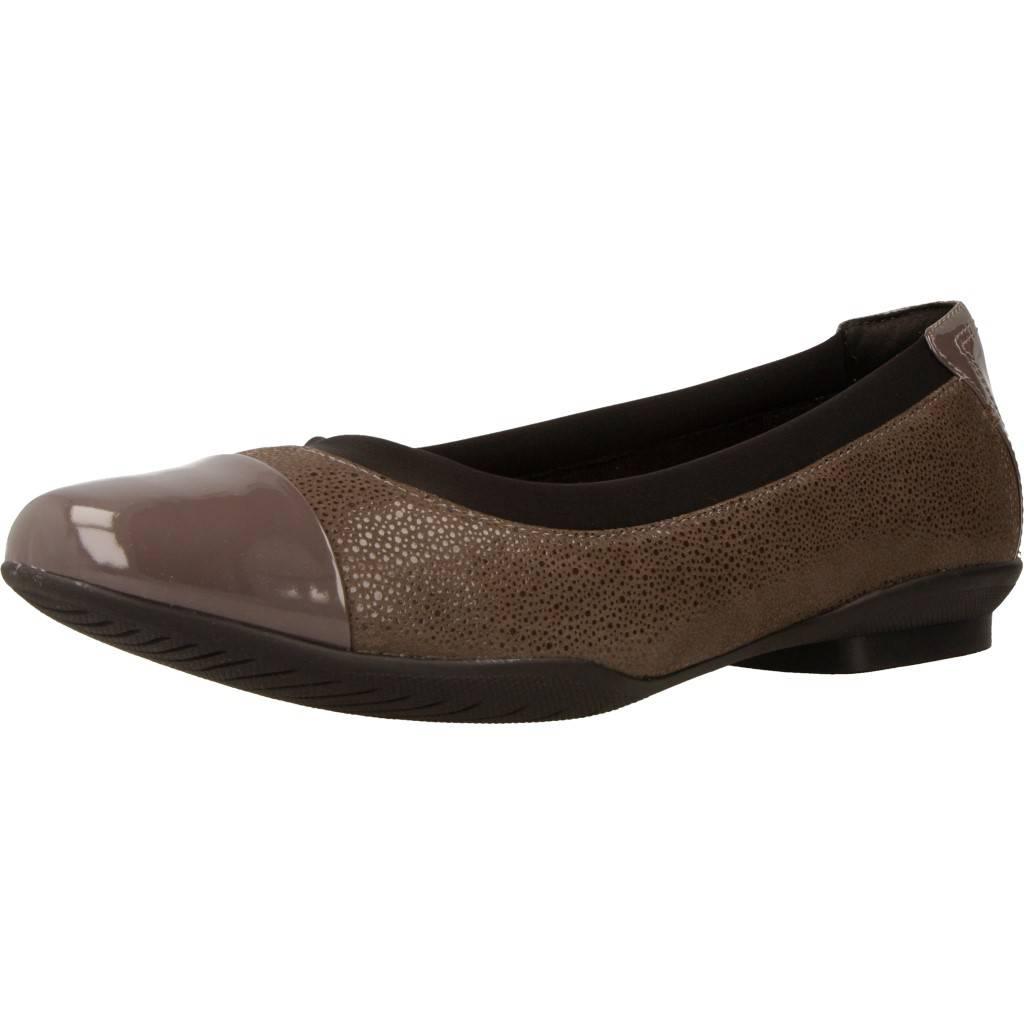 CLARKS NEENAH GARDEN DARK en color GRIS (1)