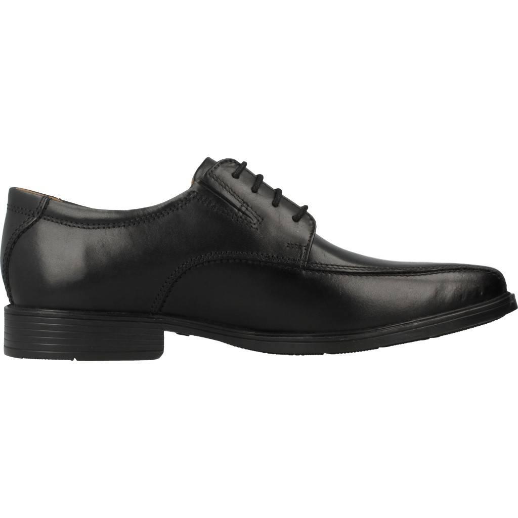 CLARKS TILDEN WALK en color NEGRO (4)