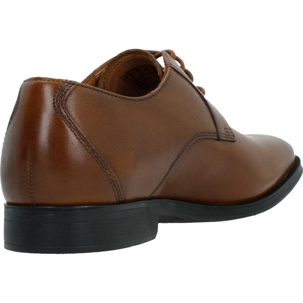 CLARKS GILMAN LACE en color MARRON (3)