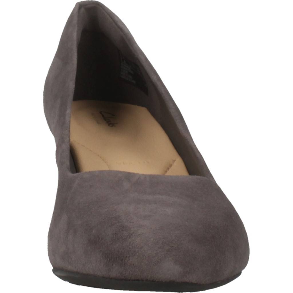 CLARKS en color GRIS (6)
