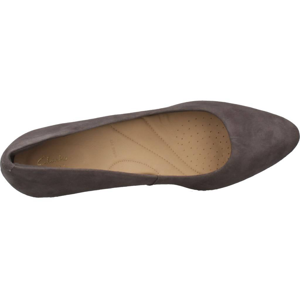 CLARKS en color GRIS (8)