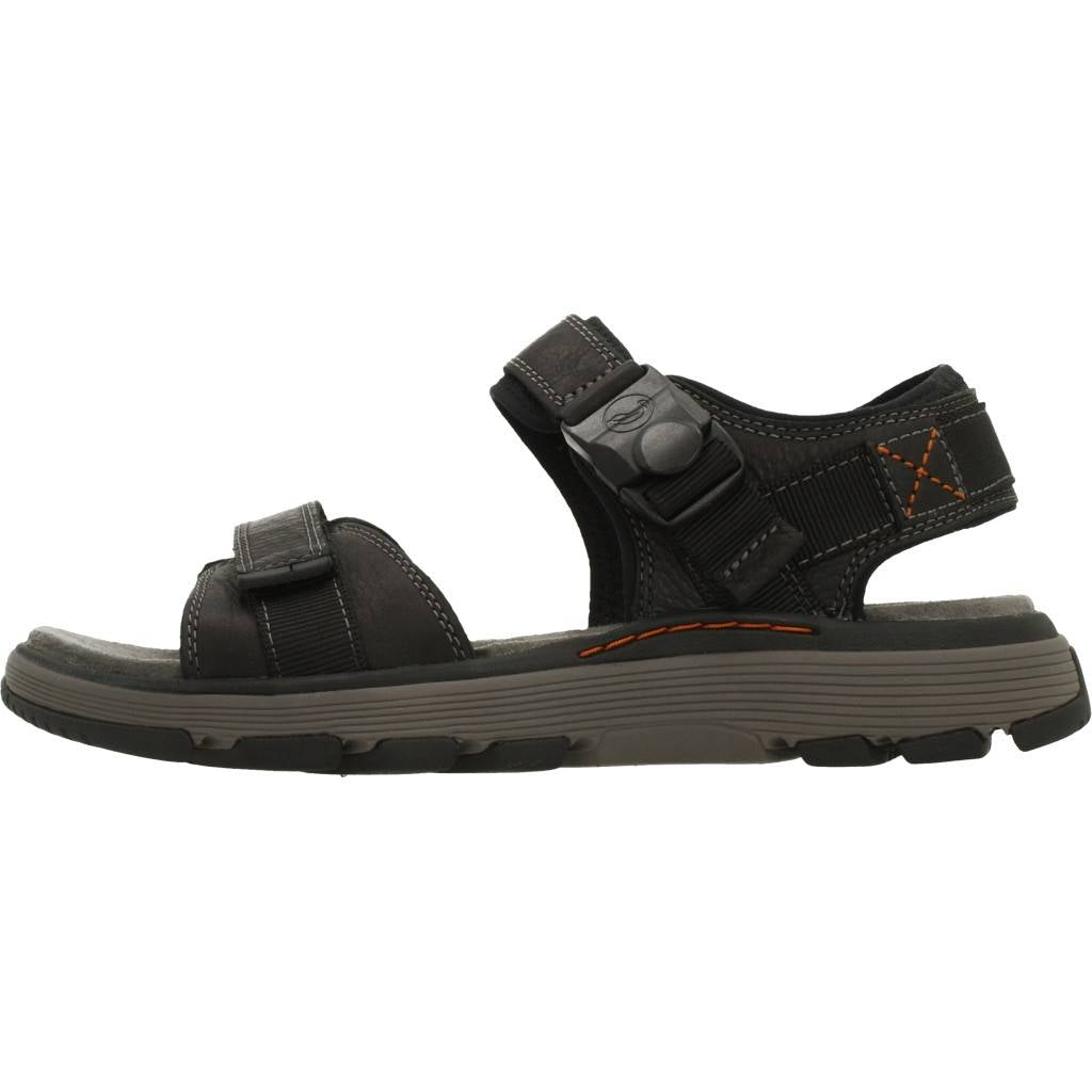 CLARKS UN TREK PART BLACK LEATHER en color NEGRO (2)