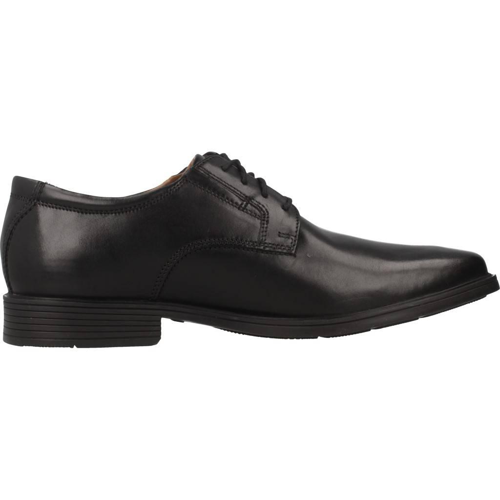 CLARKS TILDEN PLAIN en color NEGRO (4)
