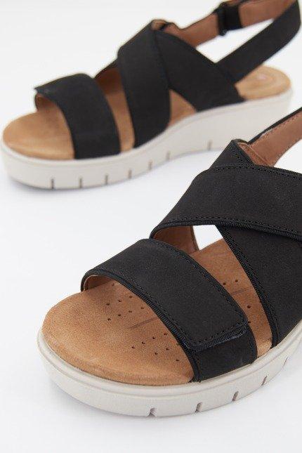 CLARKS UN KARELY DEW BLACK NUBUCK en color NEGRO (2)