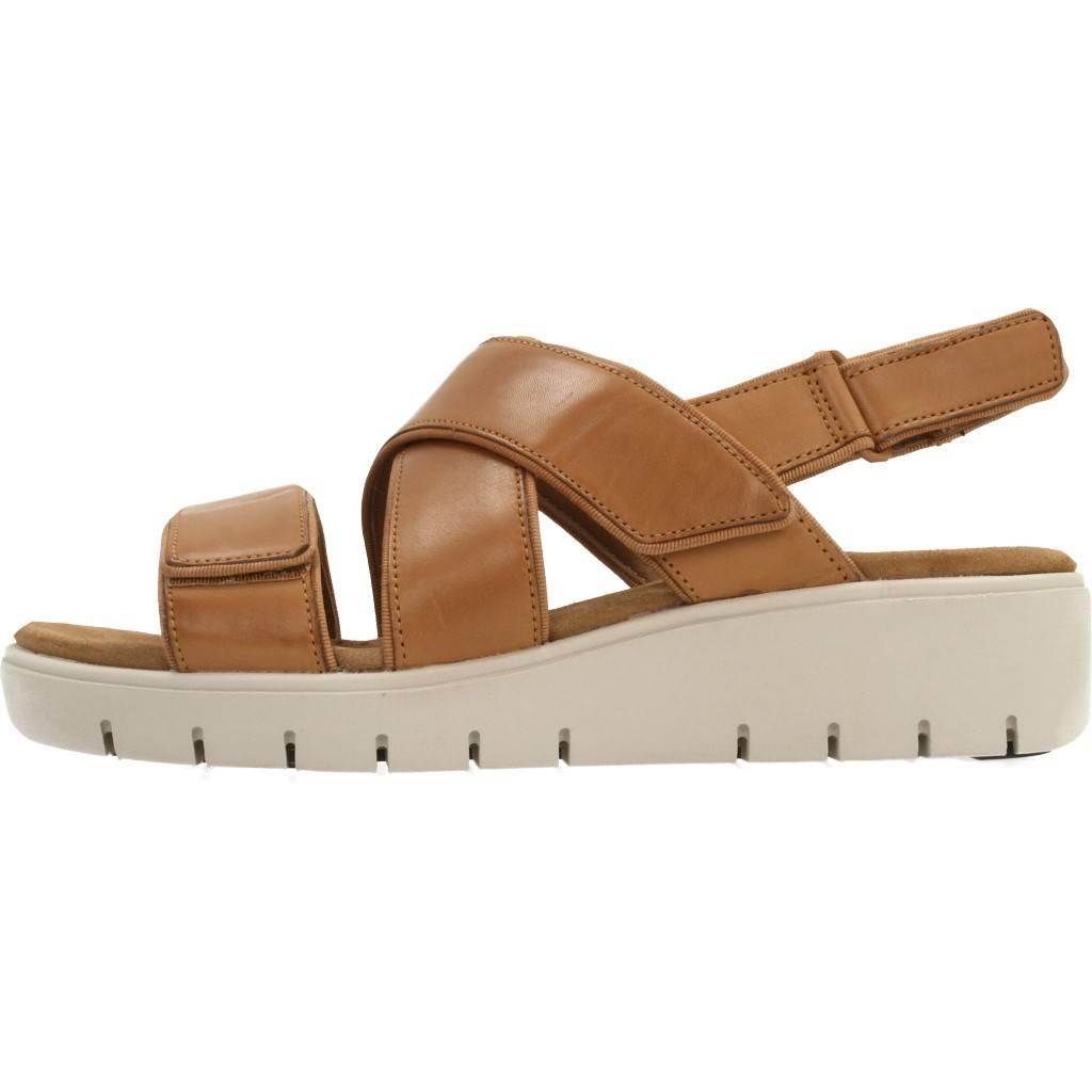 CLARKS UN KARELY DEW LIGHT TAN LE en color MARRON (2)