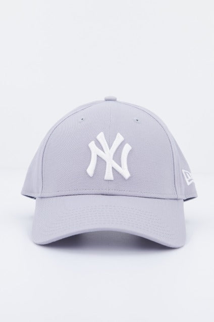 NEW ERA LEAG BASIC NEYYAN en color GRIS (1)
