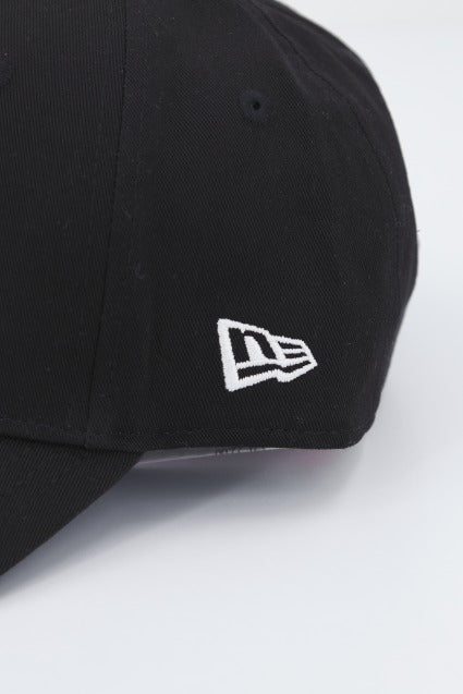 NEW ERA LEAG BASIC NEYYAN en color NEGRO (4)
