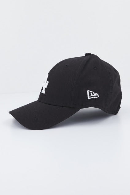 NEW ERA LEAGUE ESSENTIAL FORTY LO en color NEGRO (2)