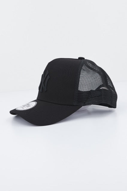 NEW ERA CLEAN TRUCKER NEYYAN en color NEGRO (2)