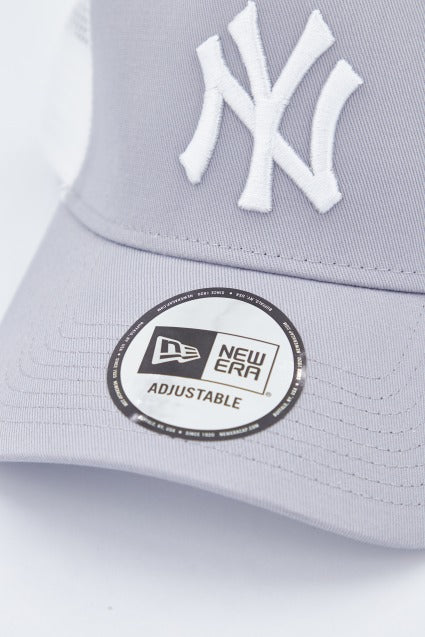 NEW ERA CLEAN TRUCKER NEYYAN en color GRIS (4)