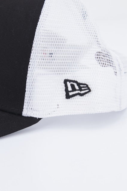 NEW ERA CLEAN TRUCKER NEYYAN en color NEGRO (4)