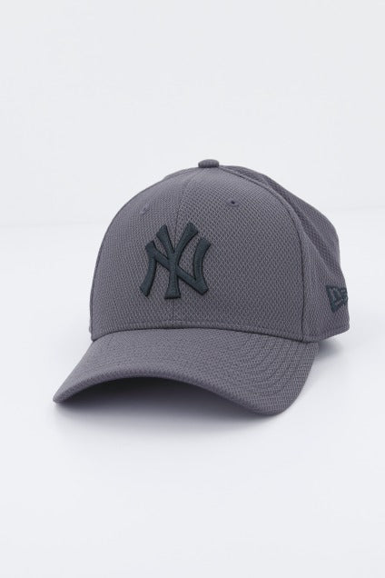 NEW ERA DIAMOND ERA FORTY NEYYAN en color GRIS (1)