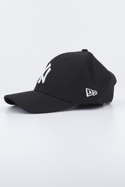 NEW ERA DIAMOND ERA FORTY NEYYAN en color NEGRO (2)