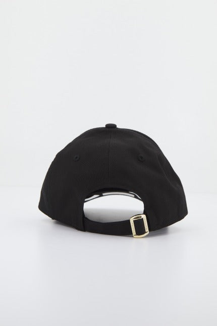 NEW ERA WMNS METALLIC LOGO FORTY en color NEGRO (3)