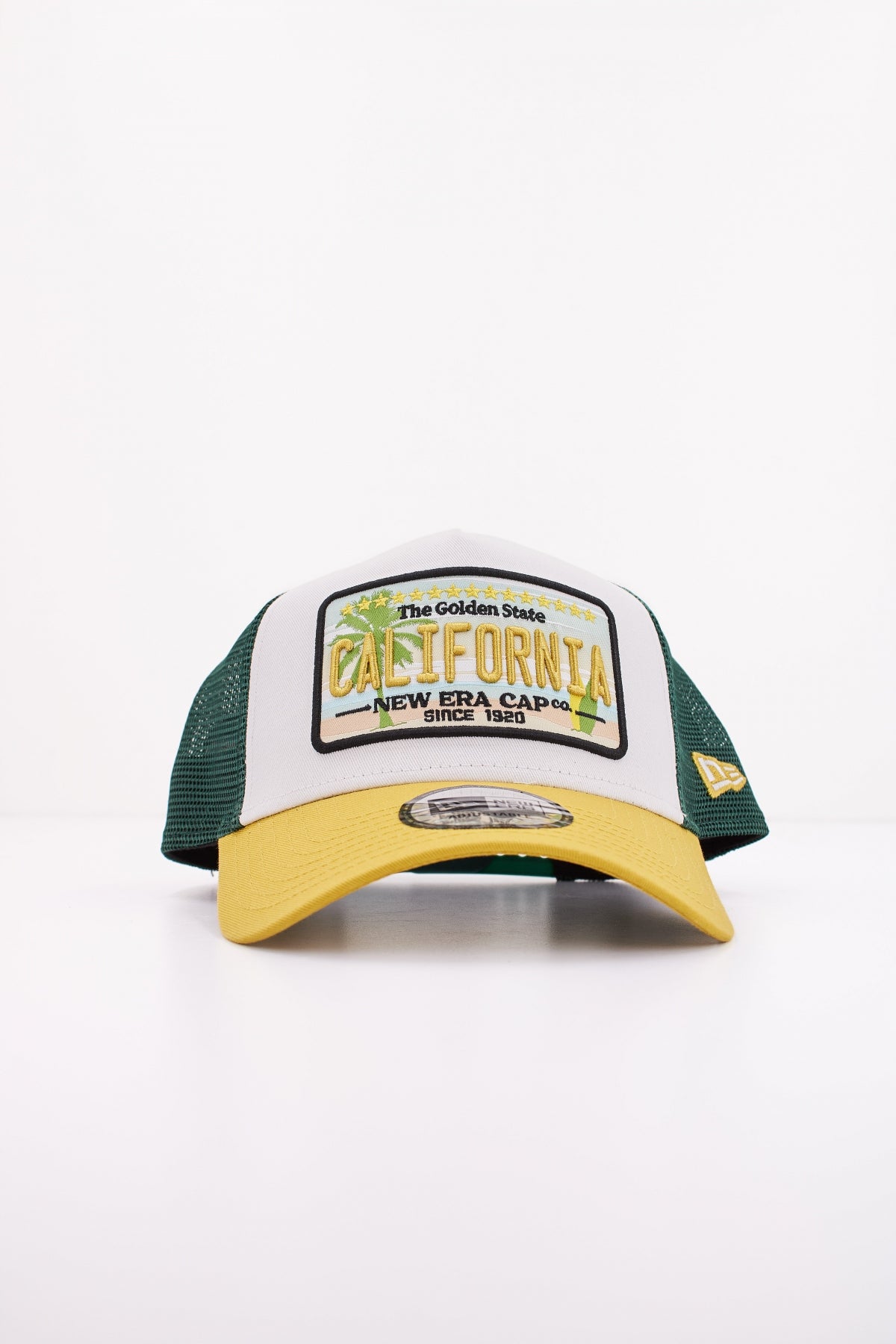 NEW ERA PATCH TRUCKER en color VERDE (1)