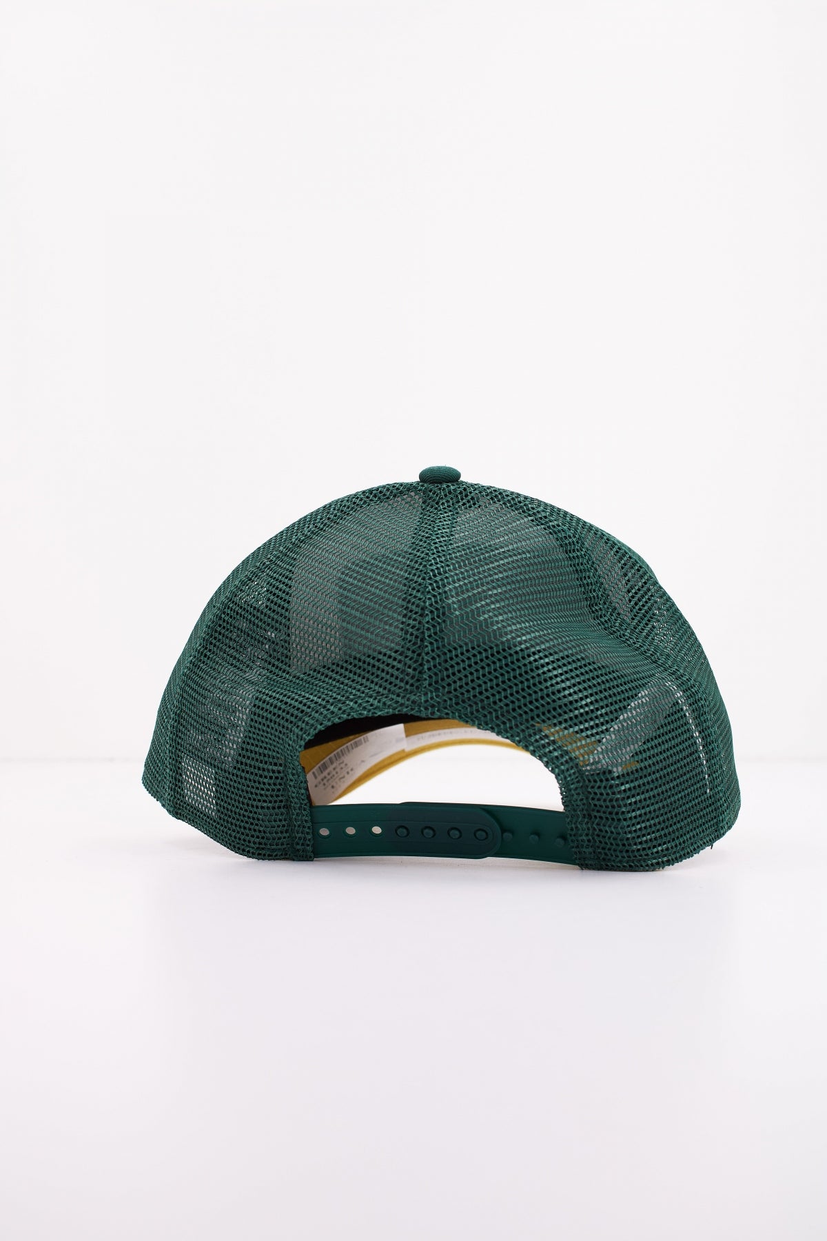 NEW ERA PATCH TRUCKER en color VERDE (3)