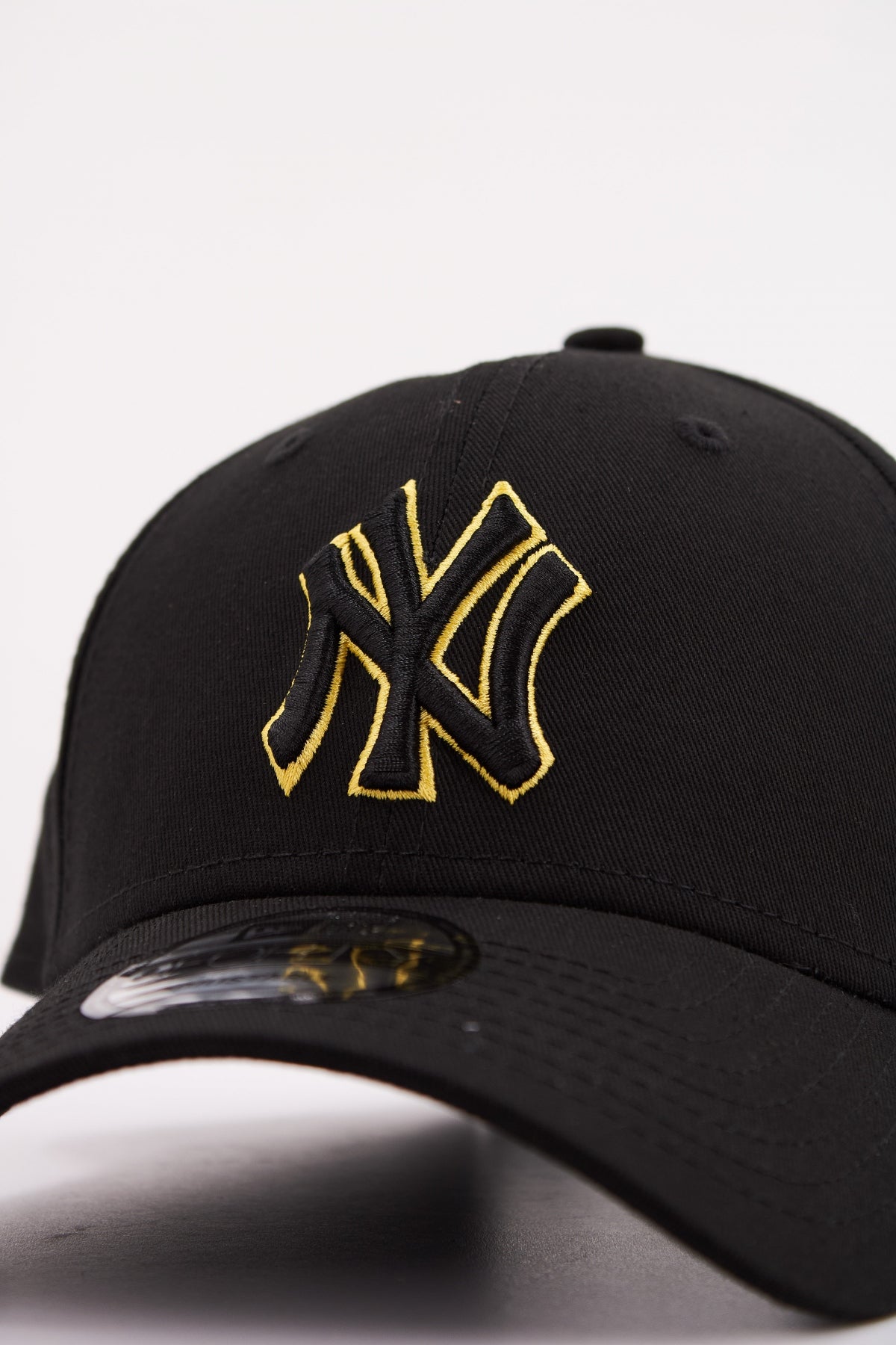 NEW ERA TEAM OUTLINE FORTY en color NEGRO (4)