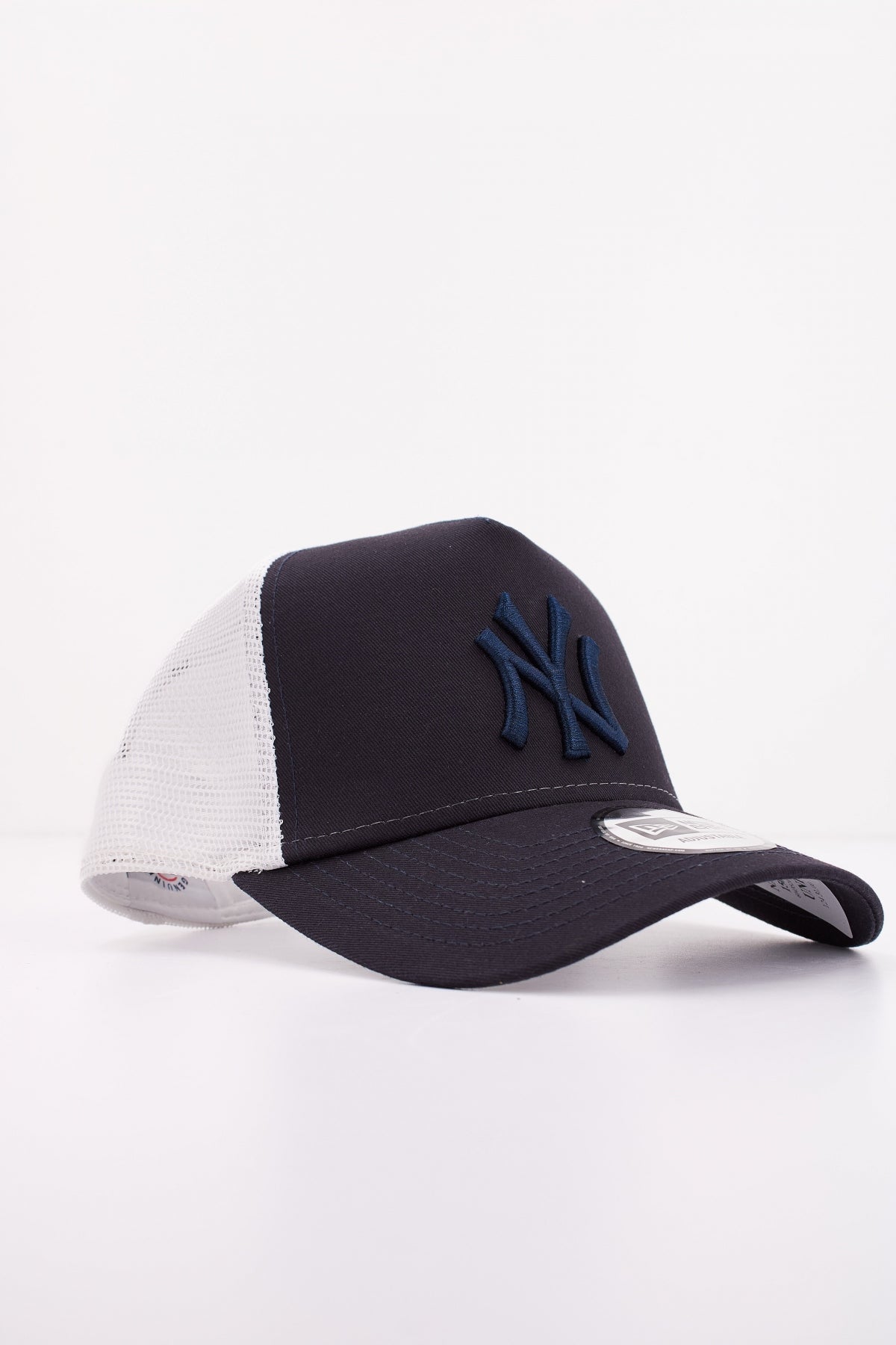 NEW ERA LEAGUE ESS TRUCKER en color AZUL (2)
