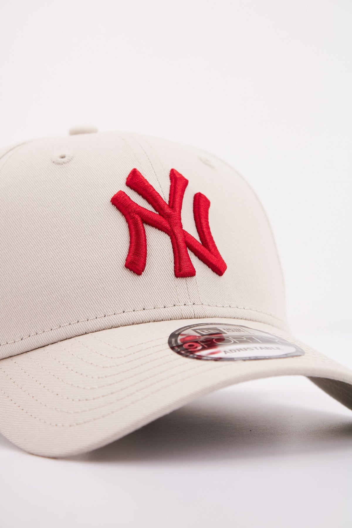 NEW ERA LEAGUE ESSENTIAL FORTY en color BEIS (4)
