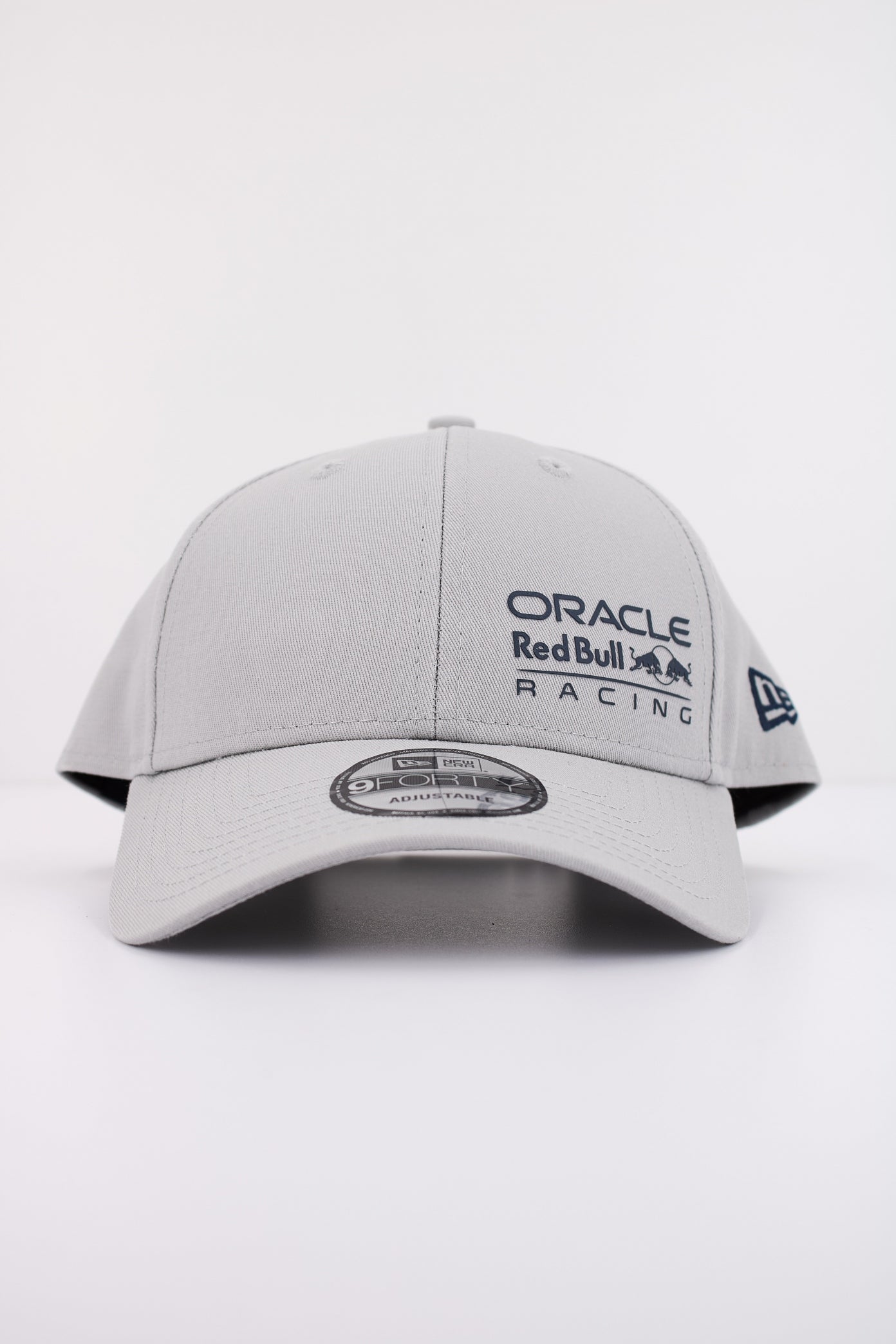 NEW ERA ESSENTIAL FORTY OSFM en color GRIS (1)