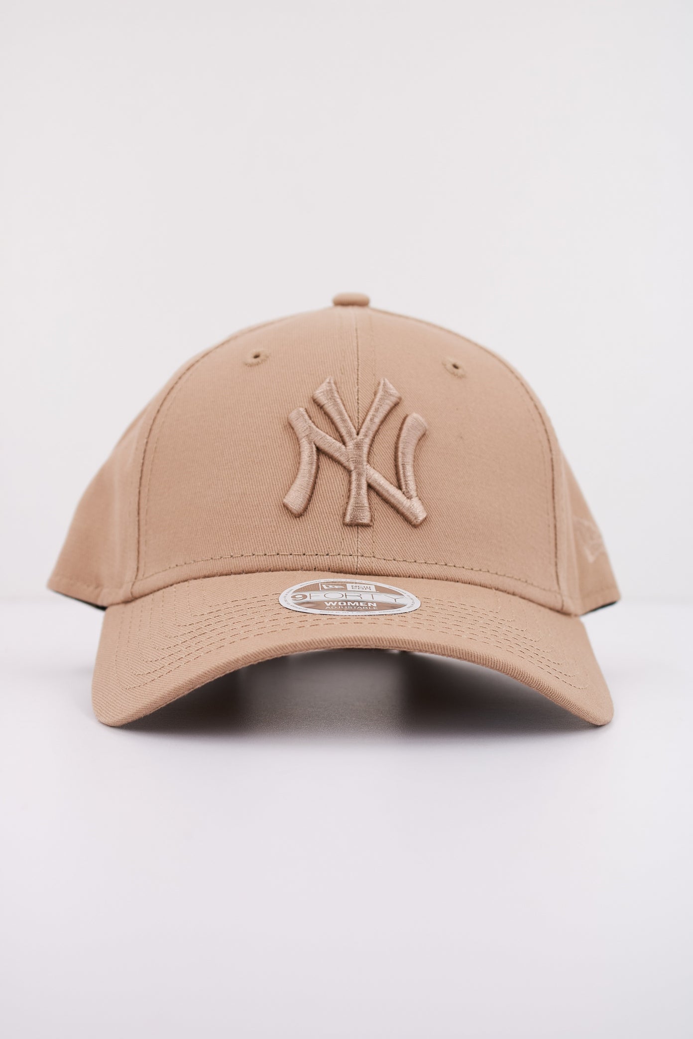 NEW ERA LGE ESS F OSFM en color BEIS (1)